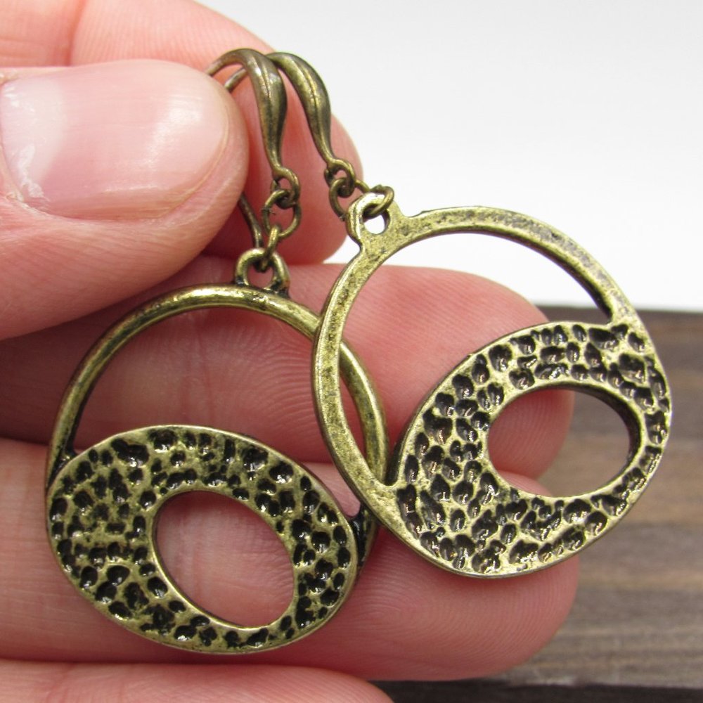 Odd Crater Style Dangle Earrings Vintage Costume - Picture 1 of 5